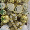 24 Christmas Decorations, Balls/Bulbs